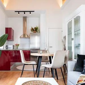  Apartment Familiar Nuevo De Diseno En La Mejor Zona De Triana, Parking Included Spain